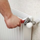 Замена радиаторов отопления в квартире: этапы работы и рекомендации